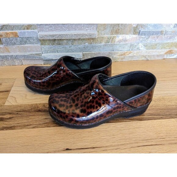 DANSKO PRO Tortoise Shell Patent Leather Brown Clog Womens 9 - Picture 2 of 8